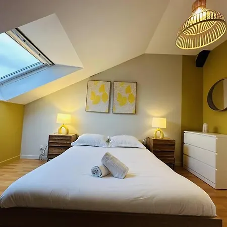 Beau T4 Dans Un Chateau 公寓 *
