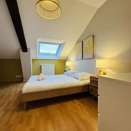 Beau T4 Dans Un Chateau Apartamento